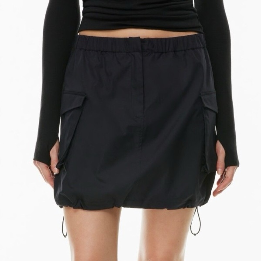 Aritzia The Group BABATON Vessel Cargo Skirt Black Size 4 Adjustable Waist NWOT‎